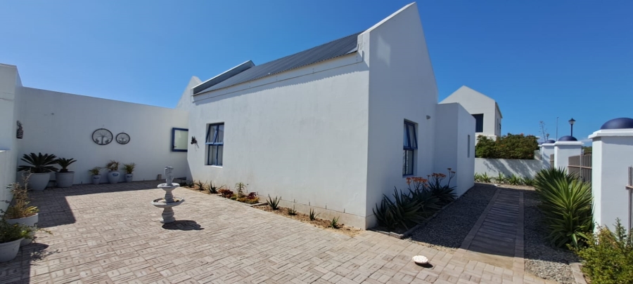 3 Bedroom Property for Sale in Blue Lagoon Western Cape